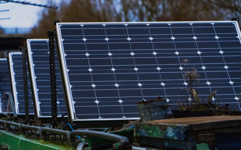 Building a Solar Future: Comprehensive Guide to “Build It Solar” Solutions